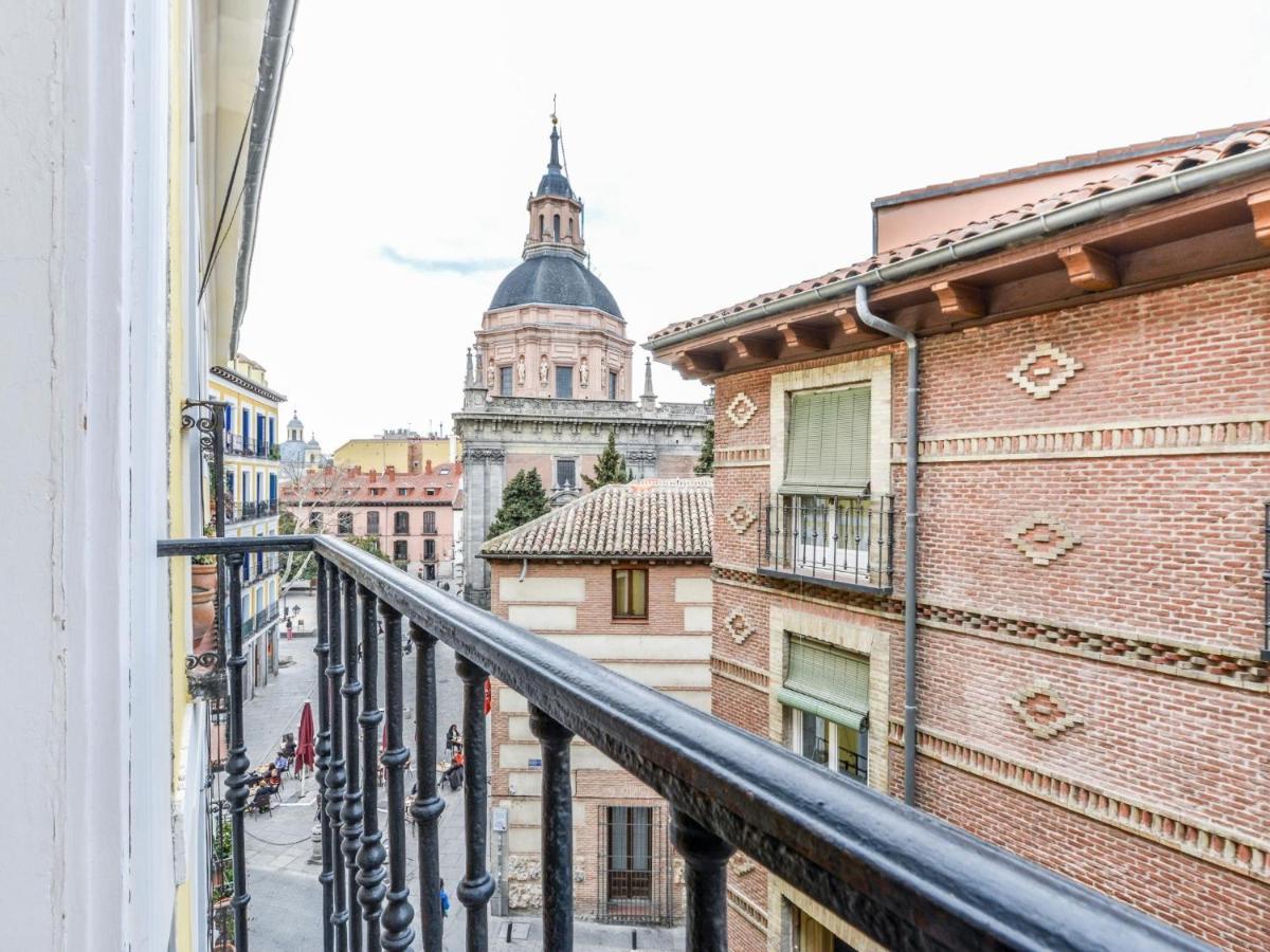 Apartamento En Cava Baja Apartamento Madrid Exterior foto